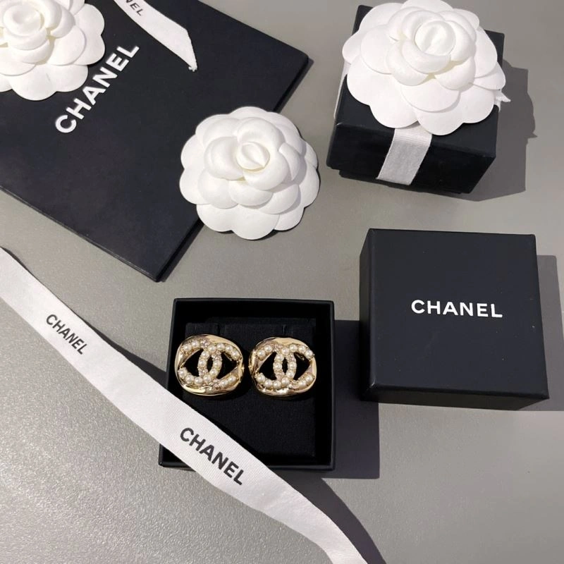 Affordable Chanel Earrings 231283