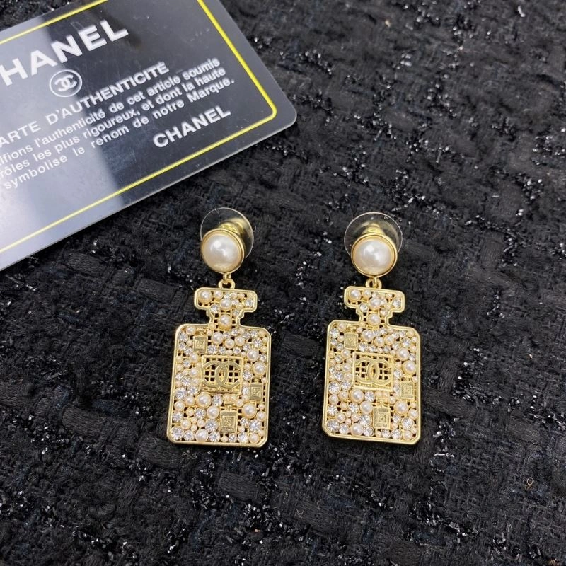Reliable Chanel Earrings 231325