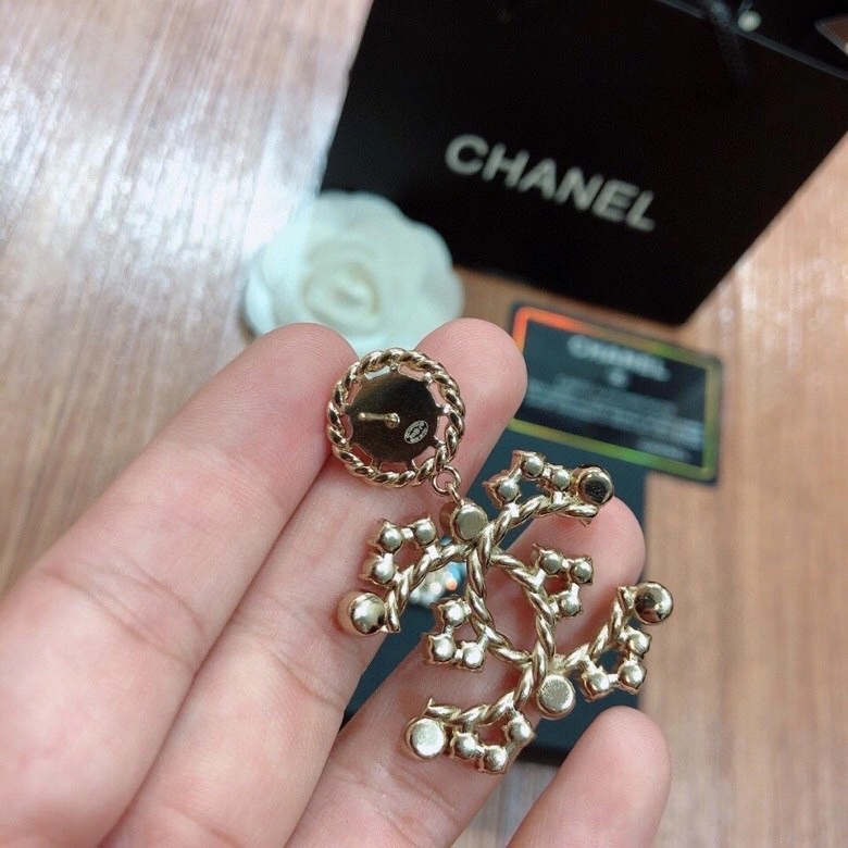 Durable Chanel Earrings 231343