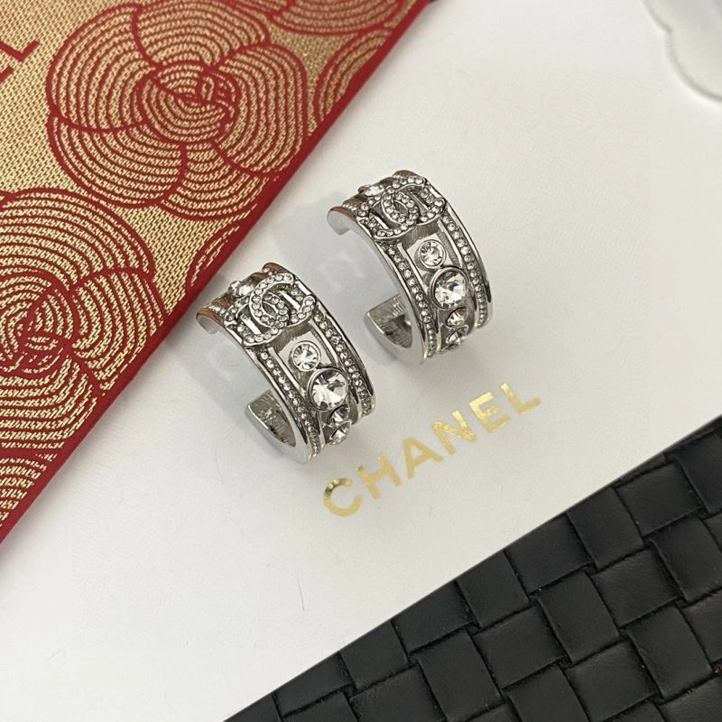Compact Chanel Earrings 231266