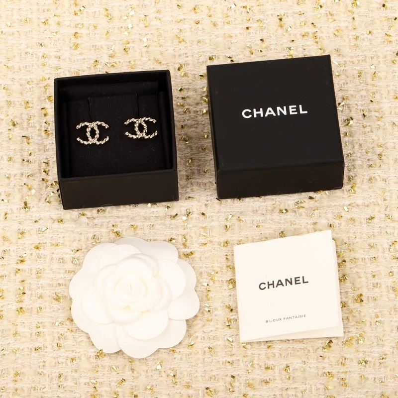 Chanel Earrings Durable 231242