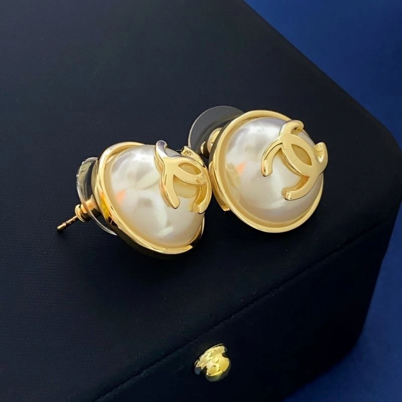 Chanel Earrings Vibrant 231269