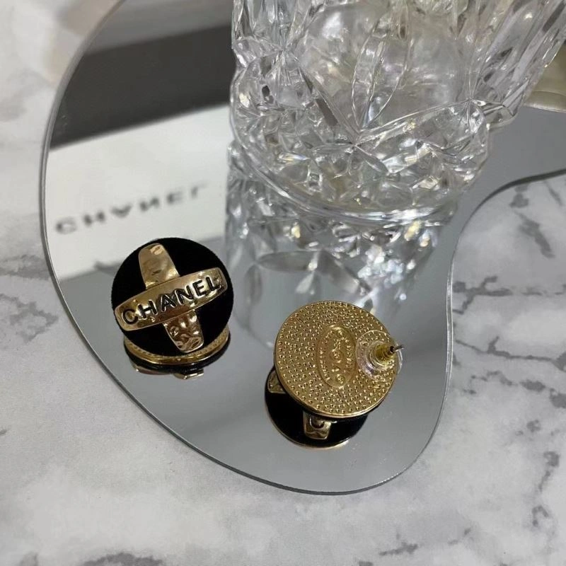 Chanel Earrings Practical 231238