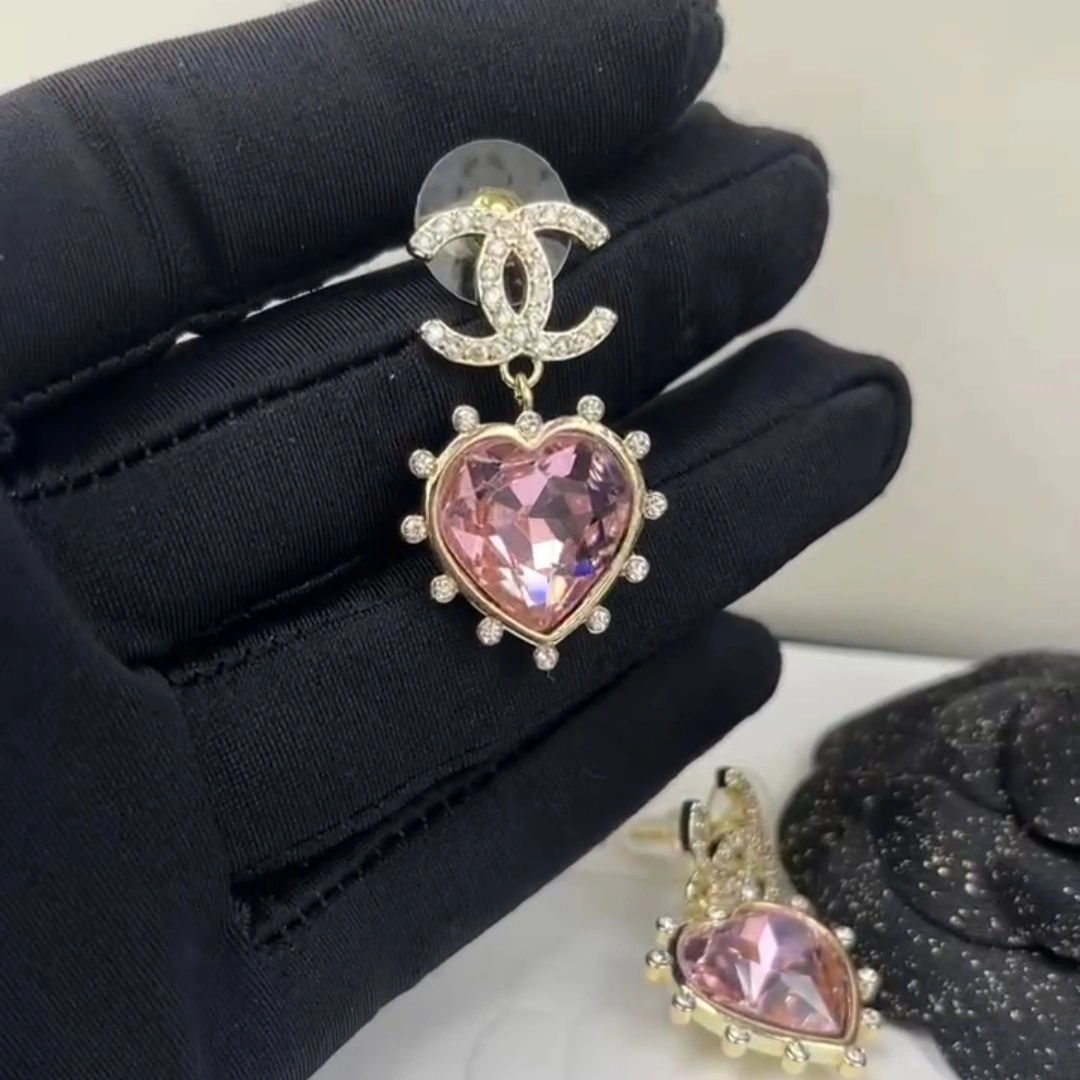 Stretchable Chanel Earrings 231208