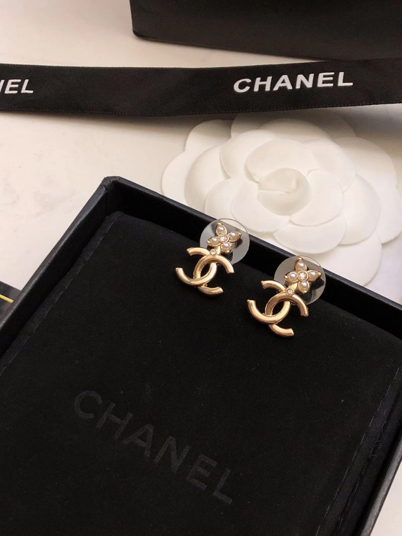 Chanel Earrings Trendsetting 231241