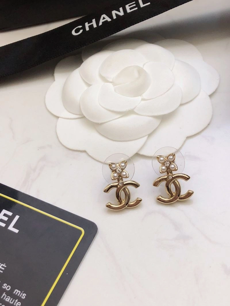 Chanel Earrings Trendsetting 231241