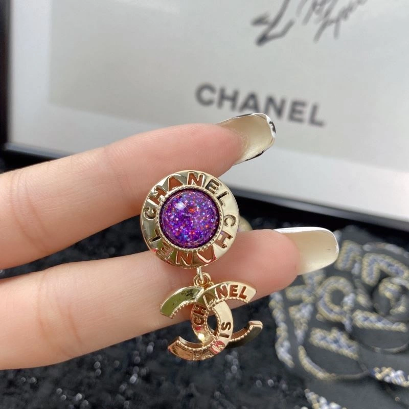 Chanel Earrings Practical 231234