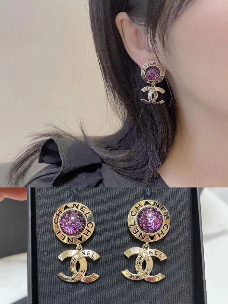 Chanel Earrings Practical 231234