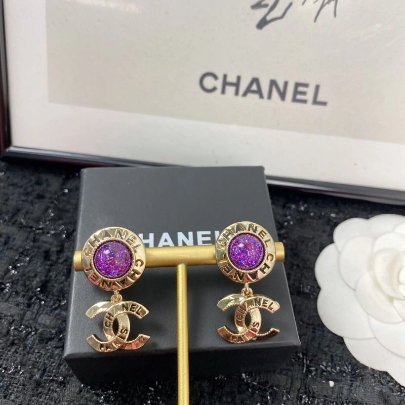 Chanel Earrings Practical 231234