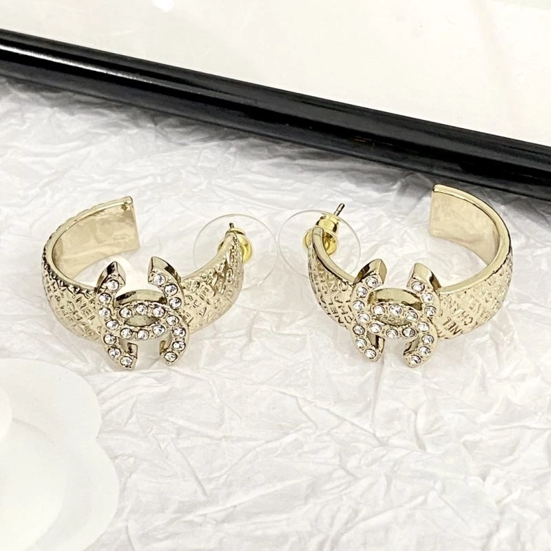Chanel Earrings Functional 231261