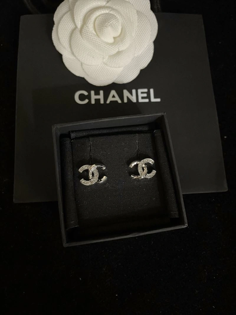 MoistureWicking Chanel Earrings 231199