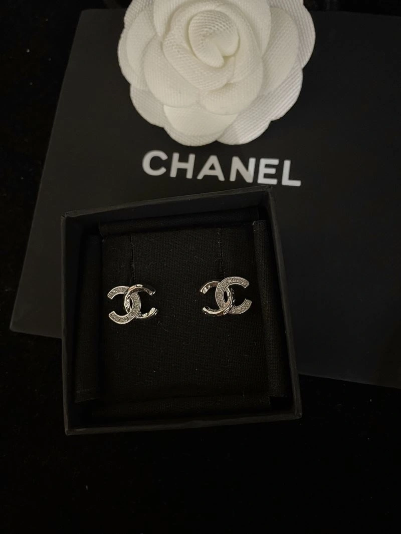 MoistureWicking Chanel Earrings 231199
