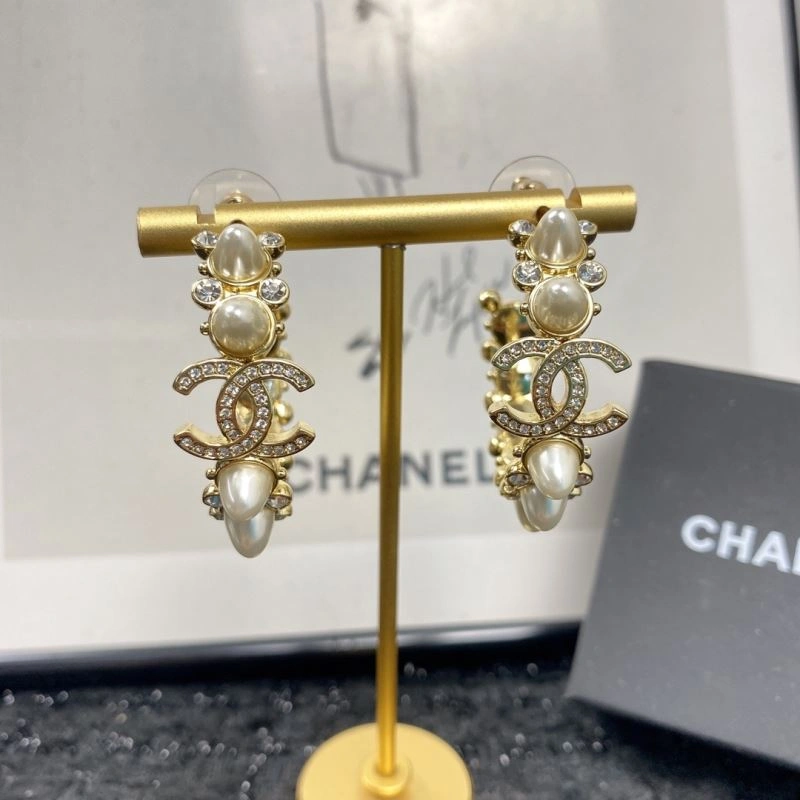 Chanel Earrings Resilient 231189