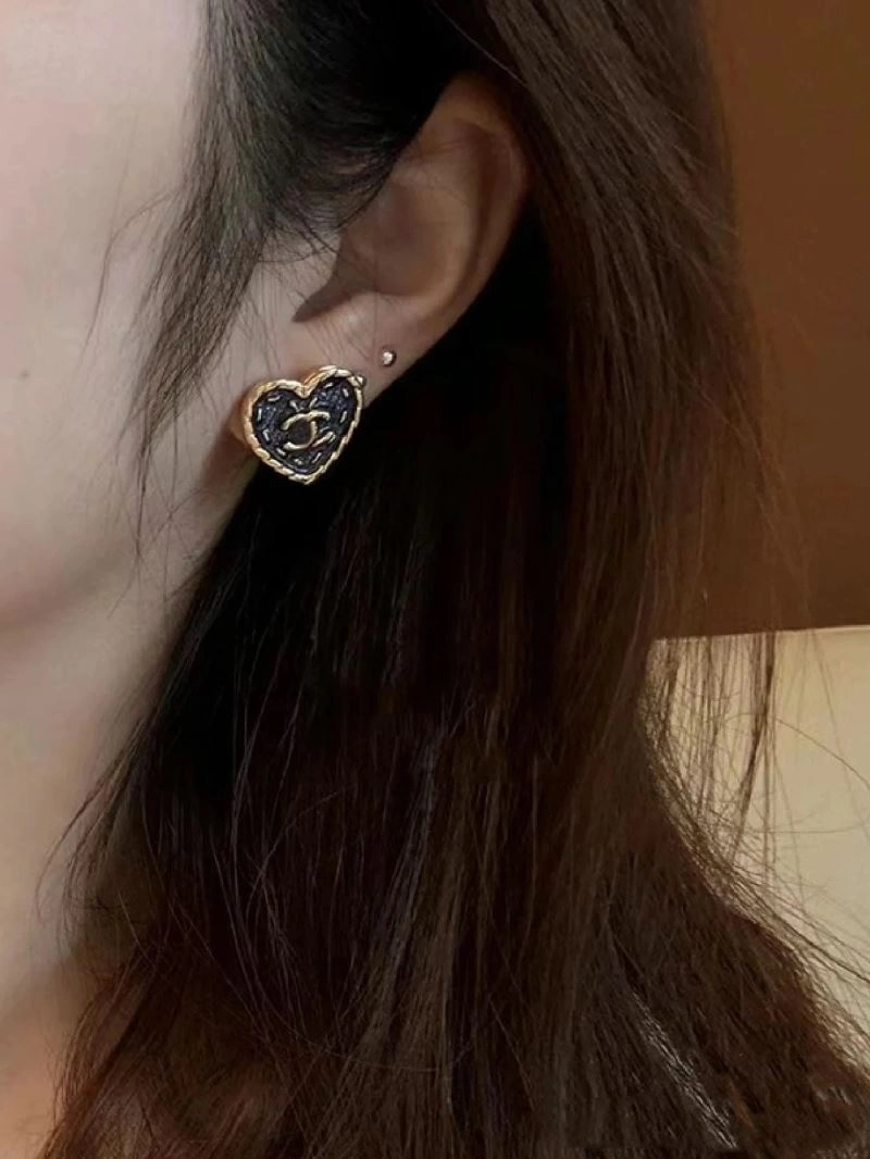 Chanel Earrings Functional 231219