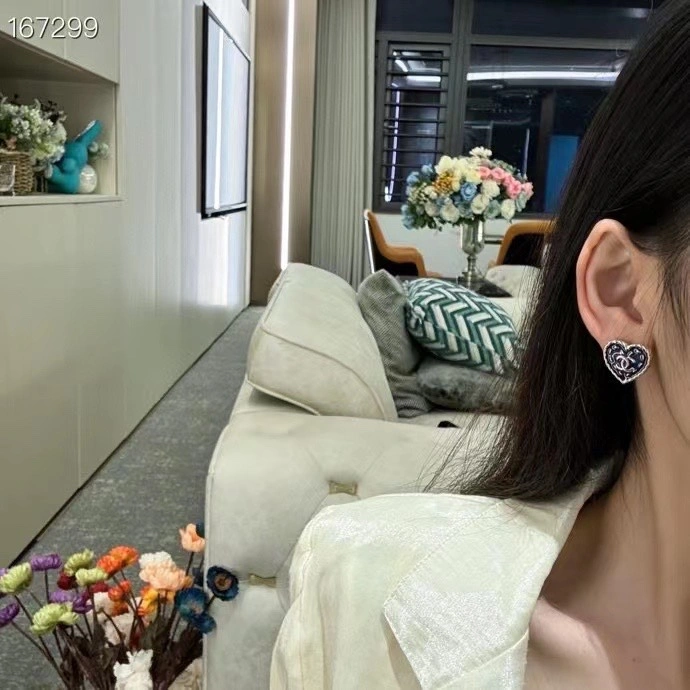 Chanel Earrings Functional 231219