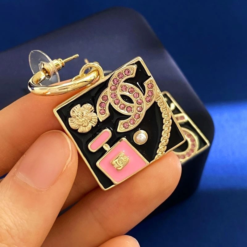 HighPerformance Chanel Earrings 231183