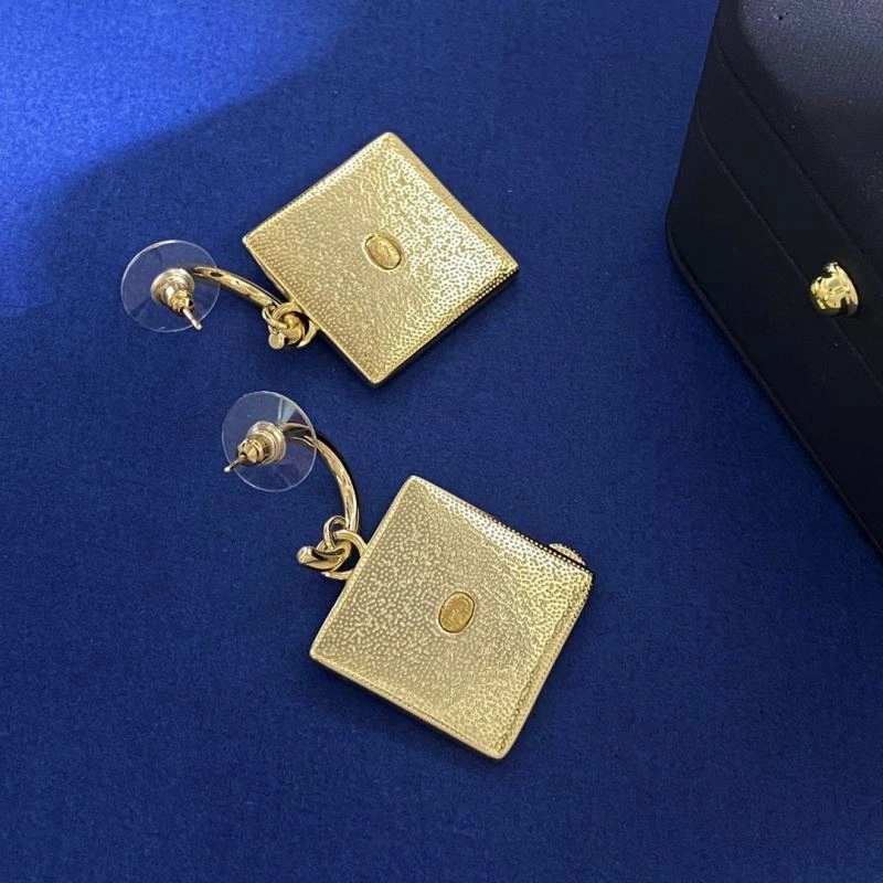 HighPerformance Chanel Earrings 231183