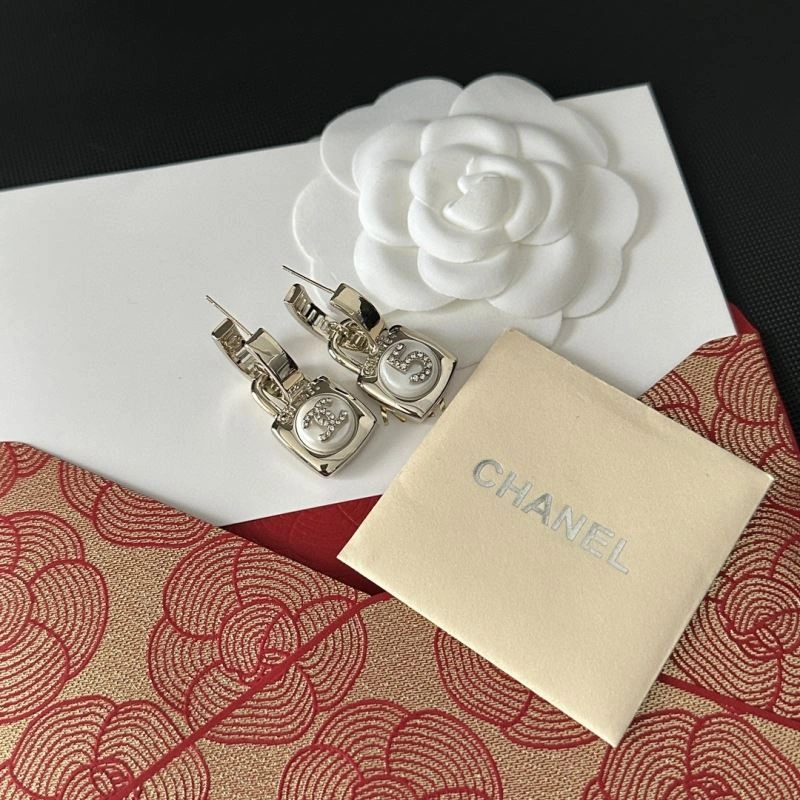 EyeCatching Chanel Earrings 231222