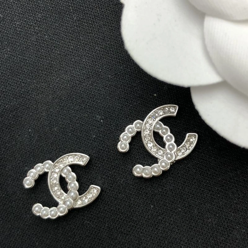 Comfortable Chanel Earrings 231162