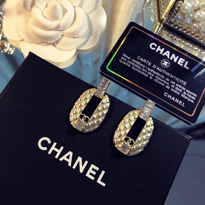 Chanel Earrings TimelessDesign 231192