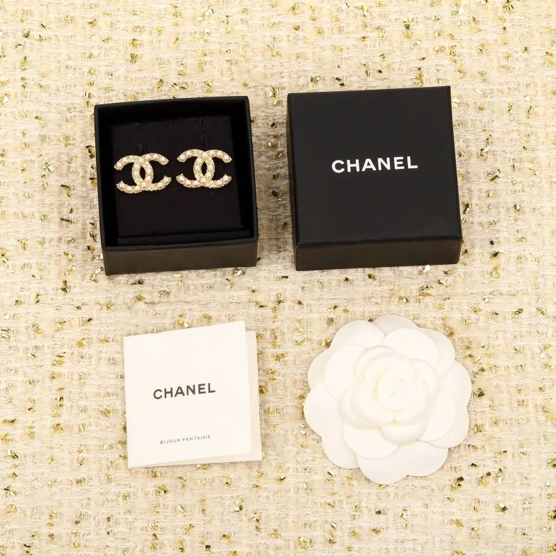 WaterResistant Chanel Earrings 231164