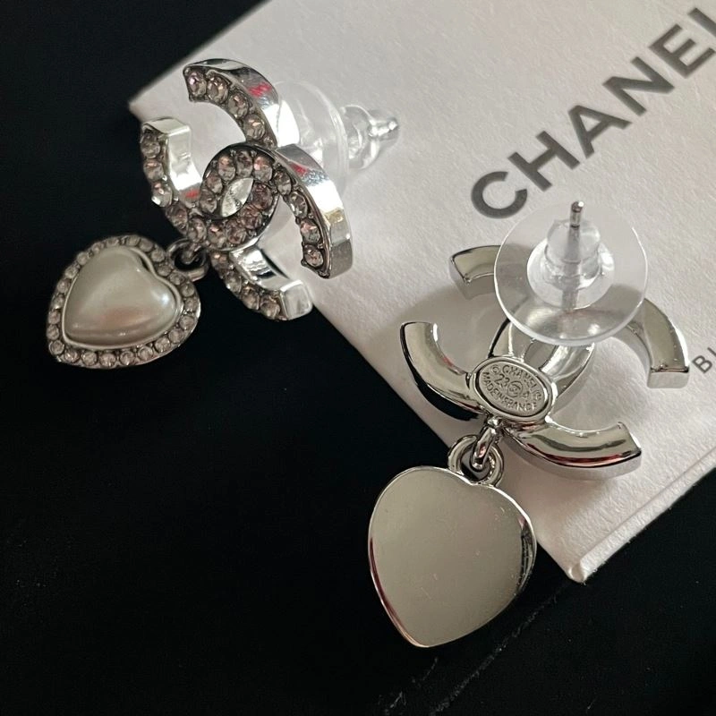 Chanel Earrings Efficient 231130