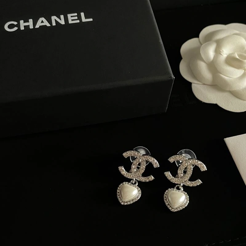 Chanel Earrings Efficient 231130