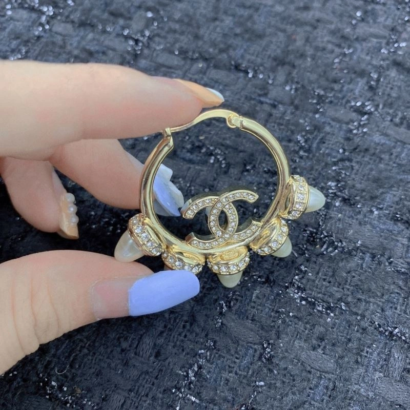 SoftTouch Chanel Earrings 231127
