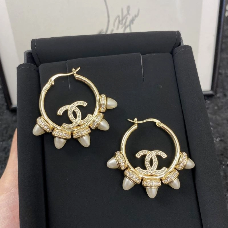 SoftTouch Chanel Earrings 231127