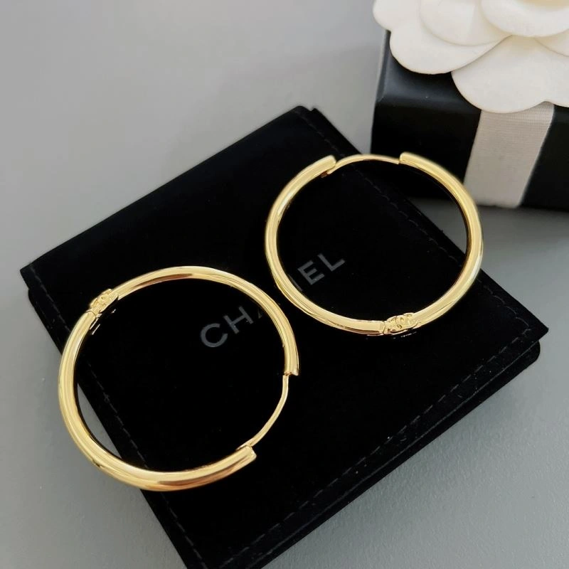 SmoothTexture Chanel Earrings 231115