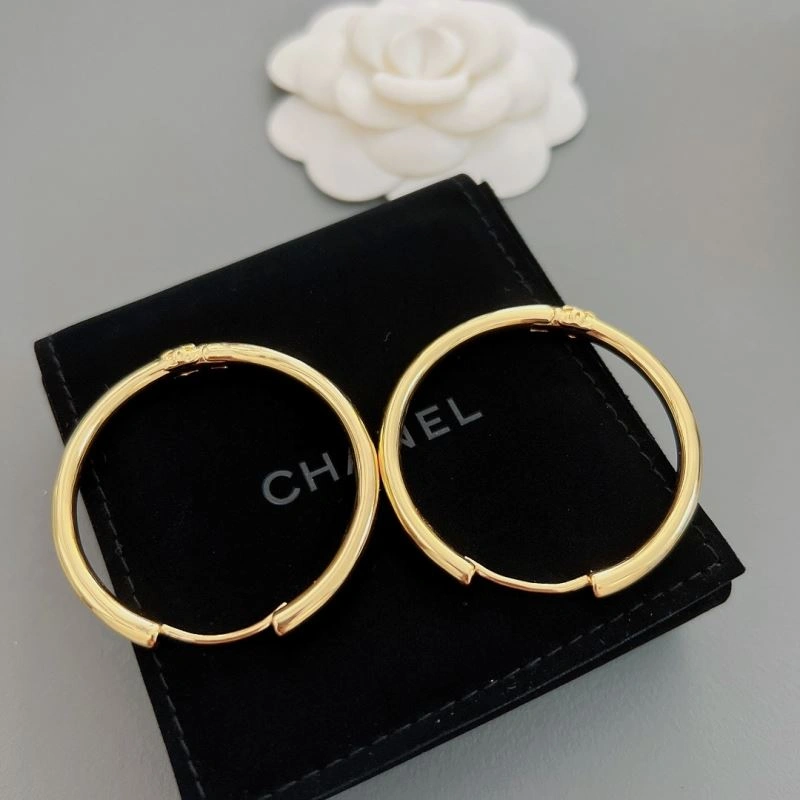 SmoothTexture Chanel Earrings 231115