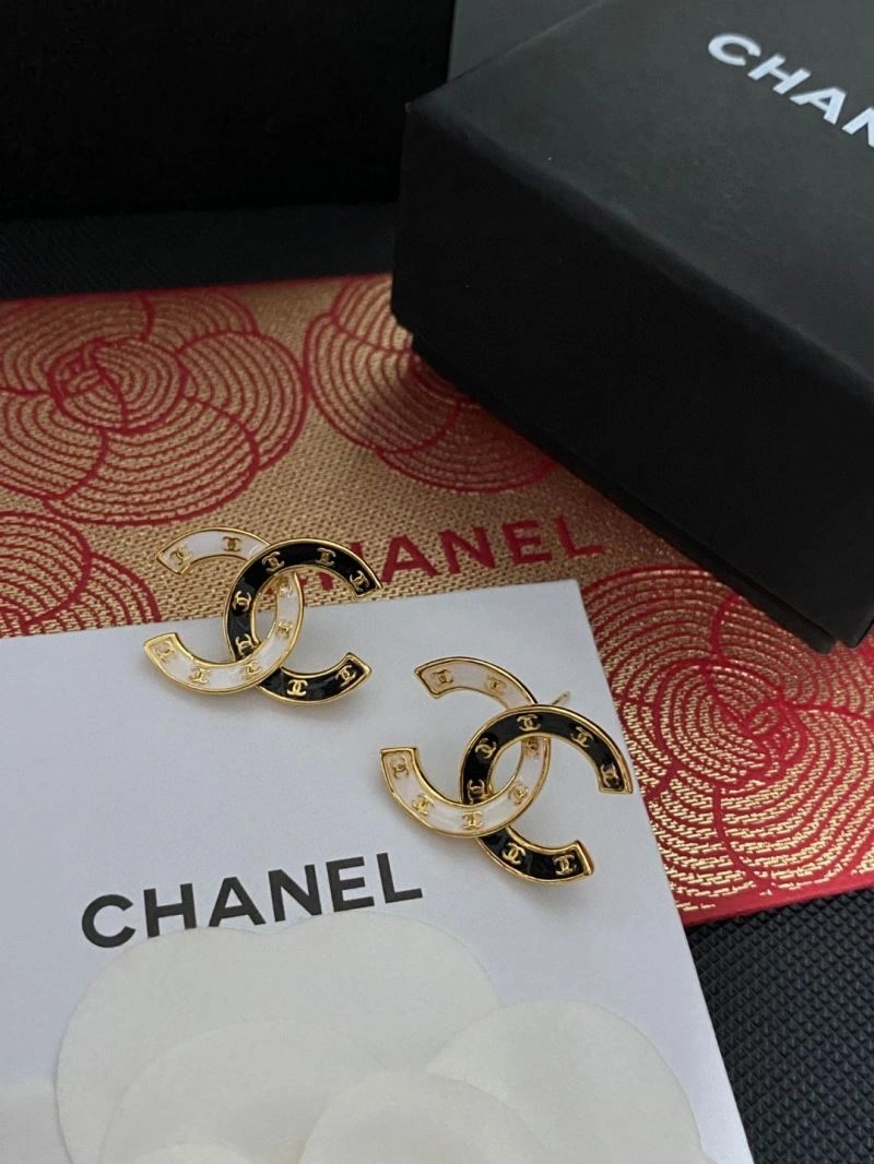 Chanel Earrings Lightweight 231128