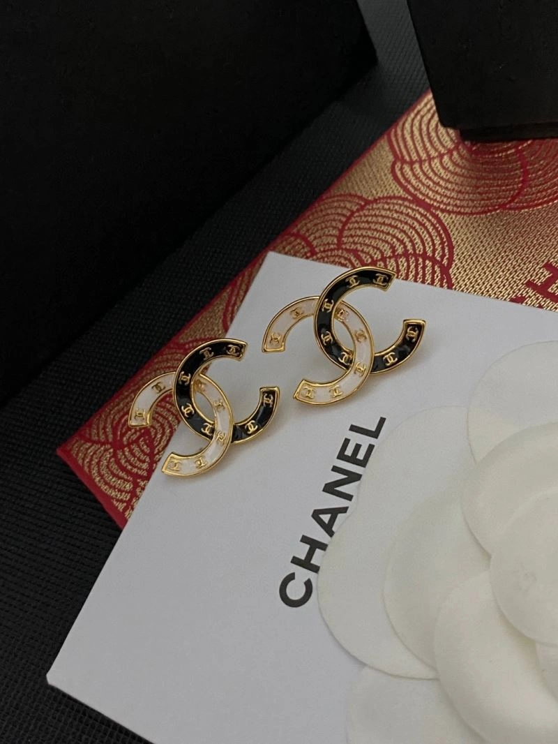 Chanel Earrings Lightweight 231128