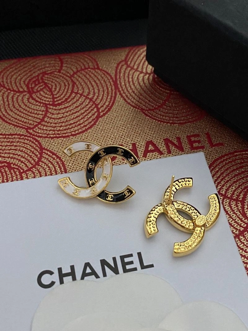 Chanel Earrings Lightweight 231128