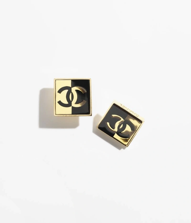 Seasonal Chanel Earrings 231134