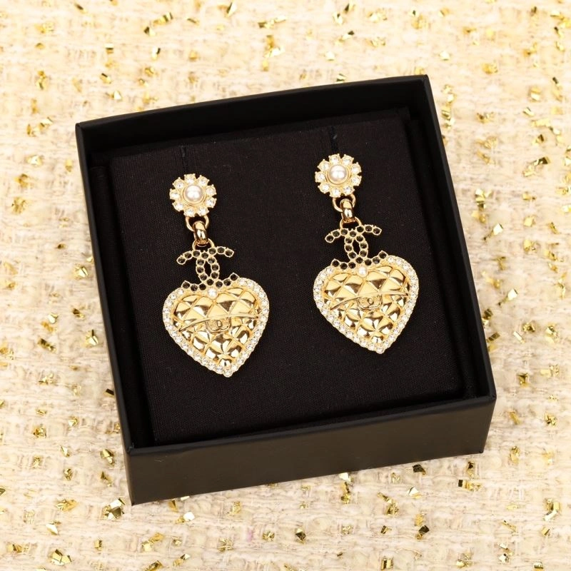 Effortless Chanel Earrings 231110