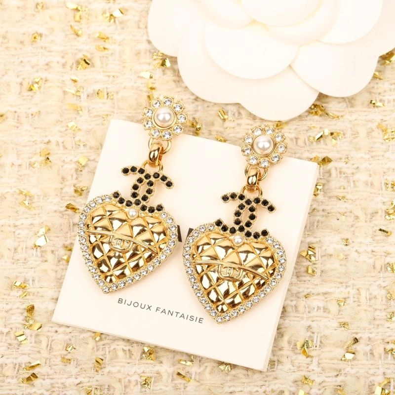Effortless Chanel Earrings 231110