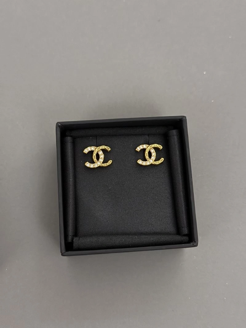 Comfortable Chanel Earrings 231103