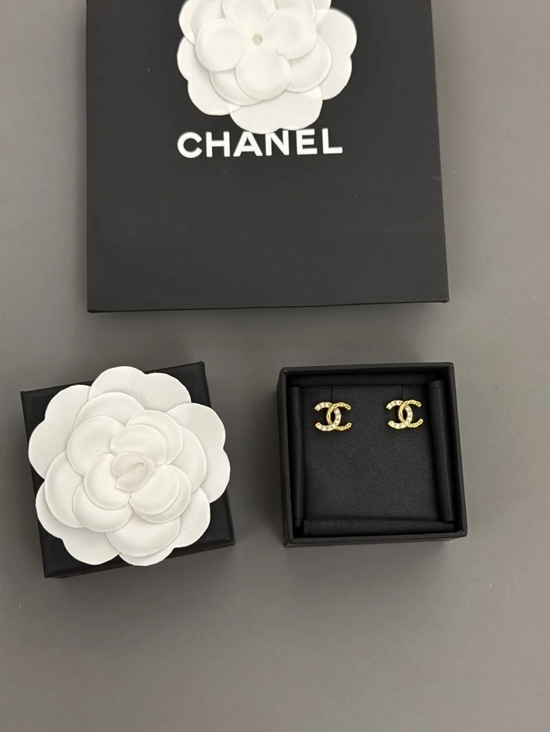 Comfortable Chanel Earrings 231103