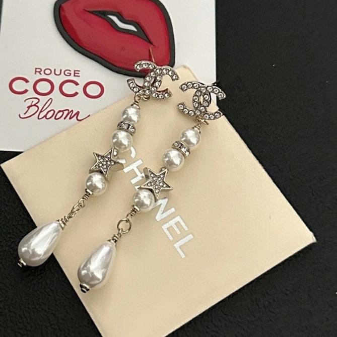 Chanel Earrings ModernLook 231105
