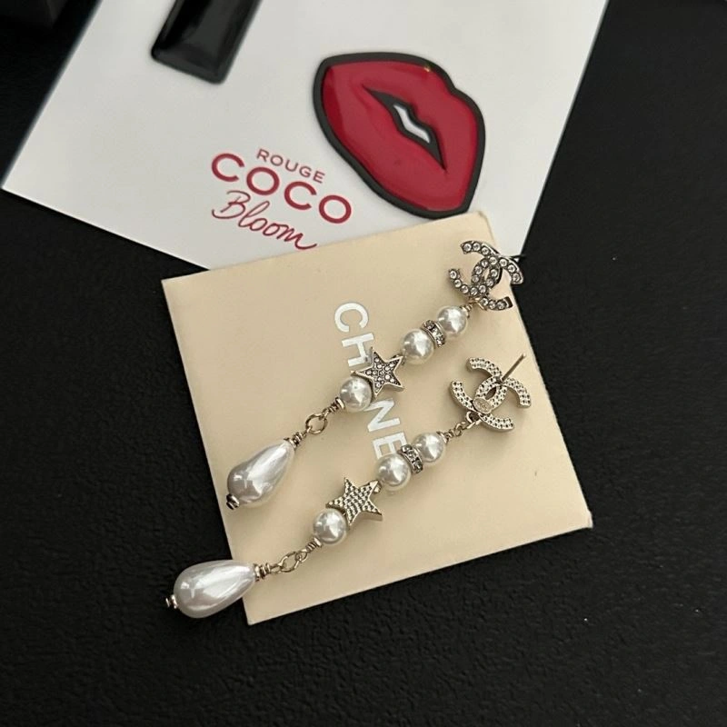 Chanel Earrings ModernLook 231105