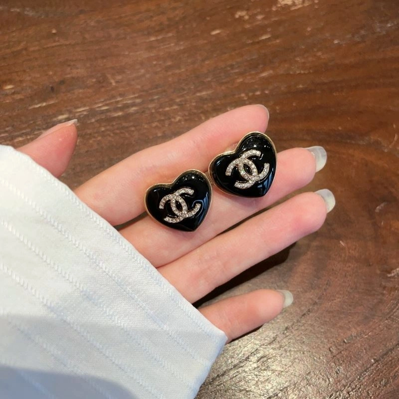 SmoothTexture Chanel Earrings 231092