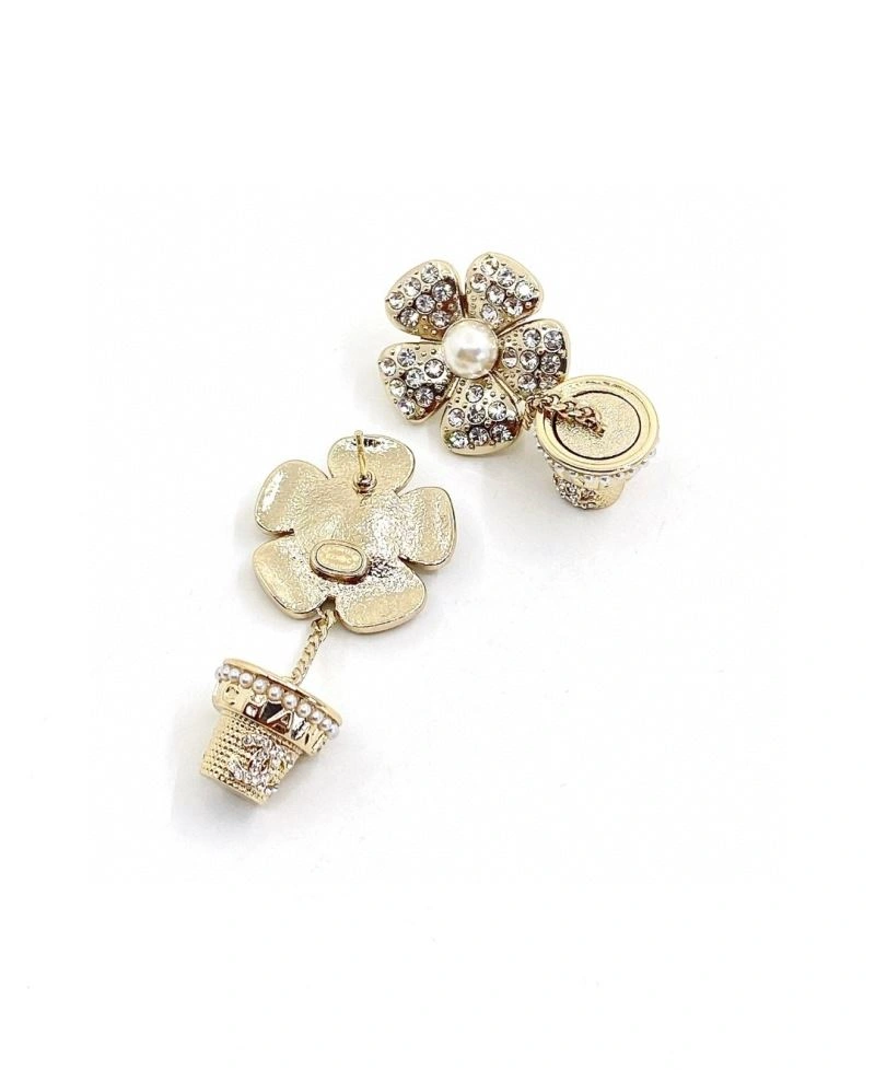 Chanel Earrings Vibrant 231145