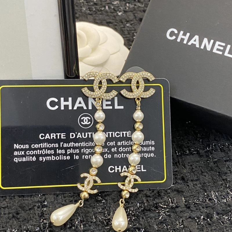 Chic Chanel Earrings 231172