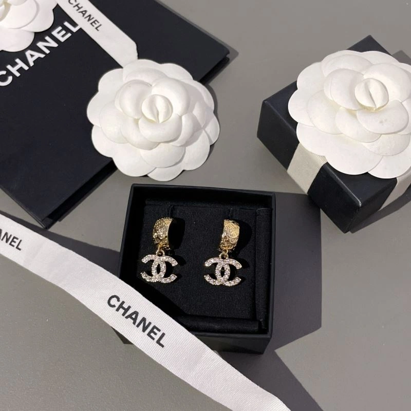 Chanel Earrings Breathable 231096