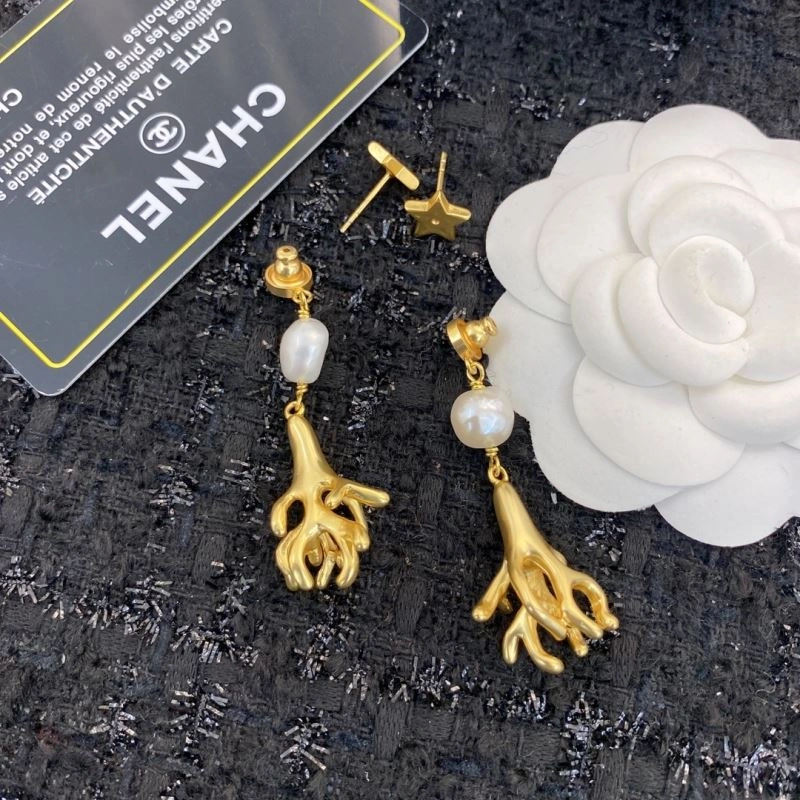 Versatile Chanel Earrings 231120
