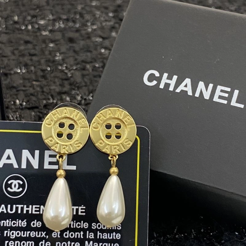 Chanel Earrings Affordable 231078