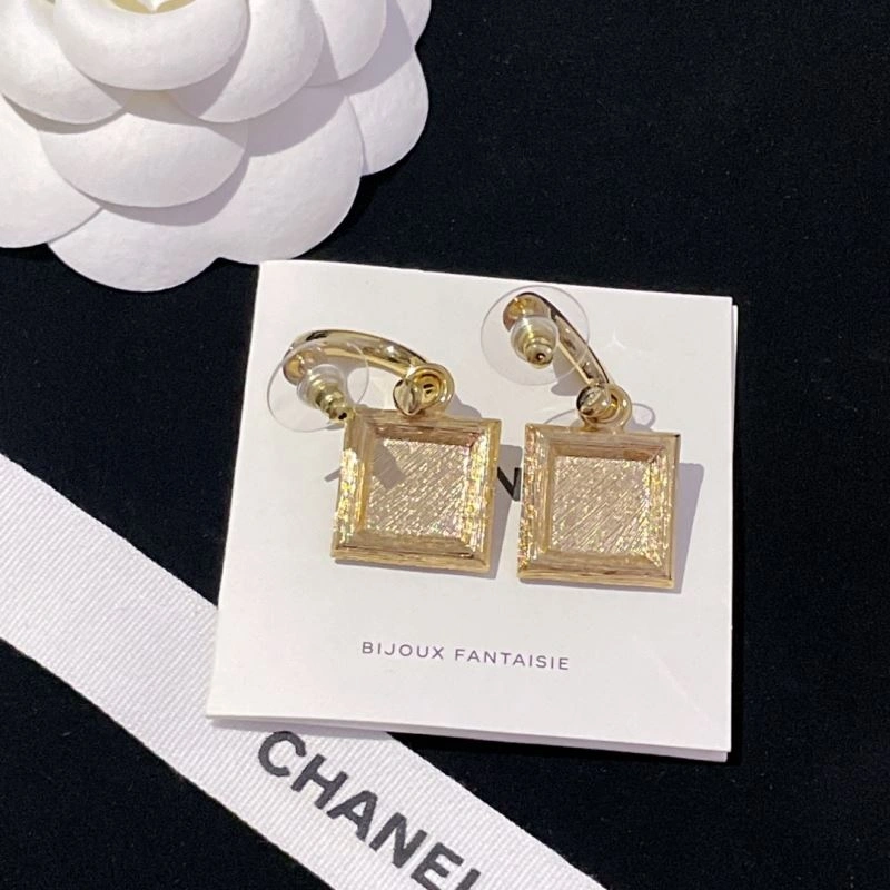 WrinkleFree Chanel Earrings 231090