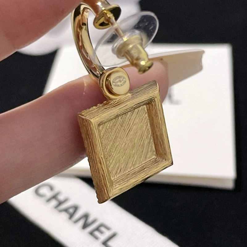 WrinkleFree Chanel Earrings 231090