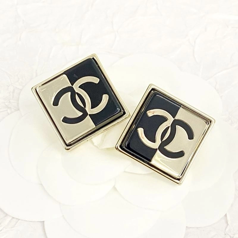 Chanel Earrings Unique 231129